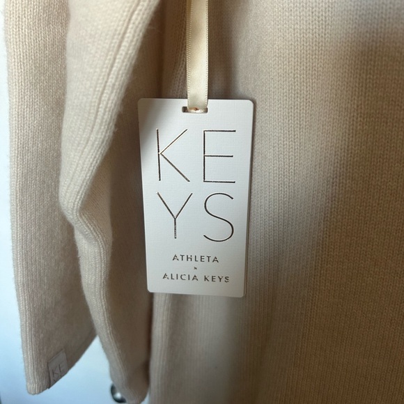 Athleta Alicia Cream Long Sleeve Dress - Picture 2 of 6